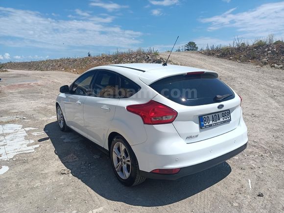 Sahibinden Ford Focus 1.6 Ti-VCT Style 2015 Model