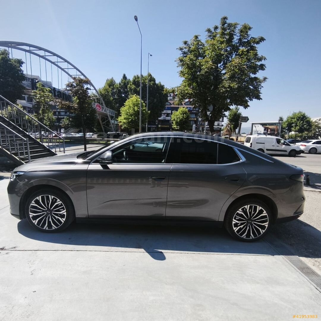 Galeriden TOGG T10F V2 Uzun Menzil 2025 Model Bursa 9.500 km Gri 4