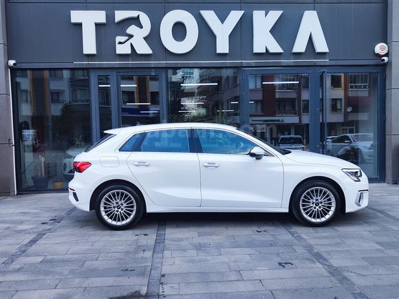 TROYKA'DAN 2024 AUDİ A3 SPORTBACK 35 TFSI ADVANCED
