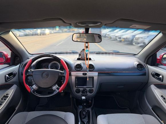 Dosta Gider Kırmızı Lacetti