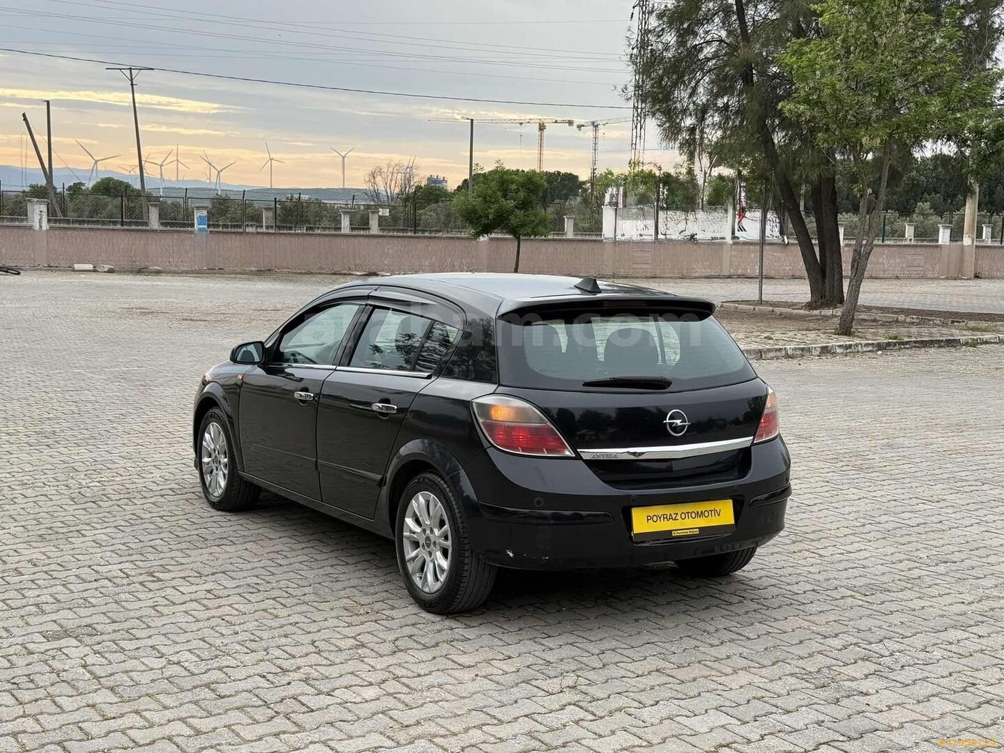 Galeriden Opel Astra 1.6 Enjoy 2009 Model Manisa 246.000 km Siyah 5