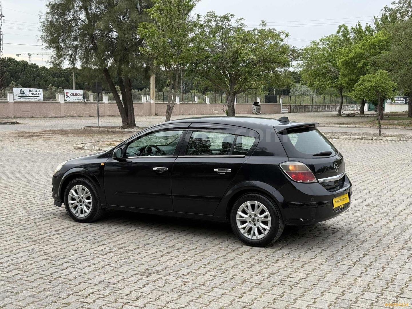 Galeriden Opel Astra 1.6 Enjoy 2009 Model Manisa 246.000 km Siyah 4