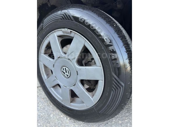 Galeriden Volkswagen Passat 1.8 Basic 1999 Model İzmir