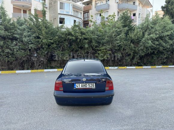 Galeriden Volkswagen Passat 1.8 Basic 1999 Model İzmir