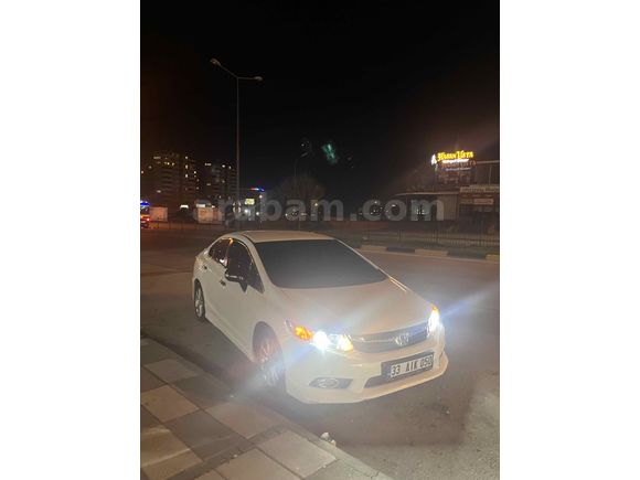 Sahibinden Honda Civic 1.6i VTEC Premium 2013 Model 