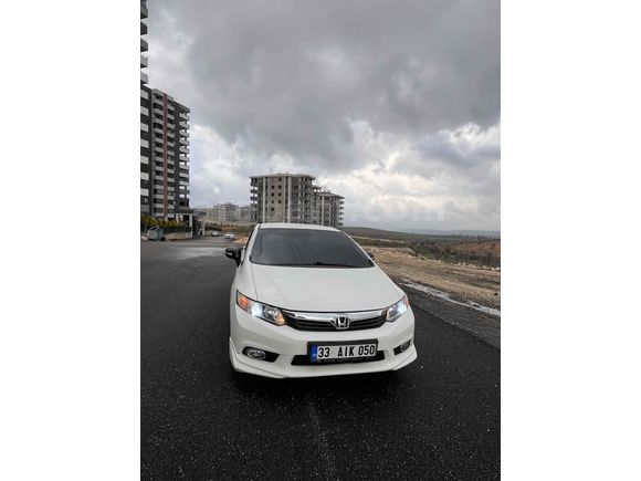 Sahibinden Honda Civic 1.6i VTEC Premium 2013 Model 