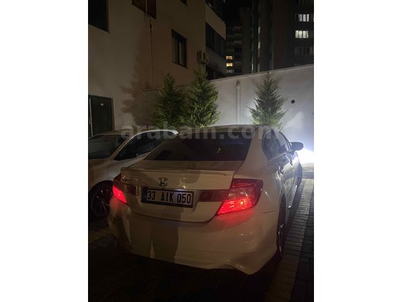 Sahibinden Honda Civic 1.6i VTEC Premium 2013 Model 