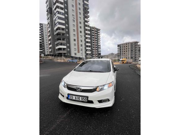 Sahibinden Honda Civic 1.6i VTEC Premium 2013 Model 