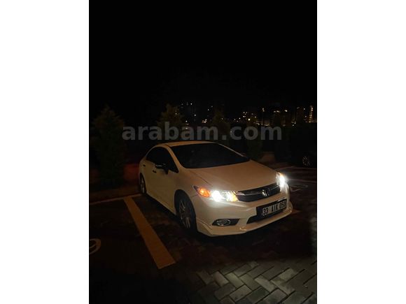 Sahibinden Honda Civic 1.6i VTEC Premium 2013 Model 