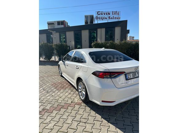 Sahibinden Toyota Corolla 1.5 Dream 2021 Model 