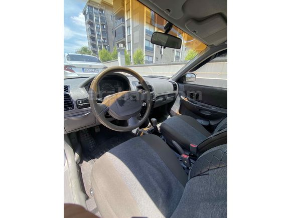 Bayandan Sahibinden Hyundai Accent 1.5 CRDi LS 2004 Model 