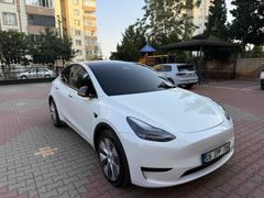 Sahibinden GELİŞTİRİLMİŞ OTOPİLOTLU Tesla Model Y Standart 2024 Model 