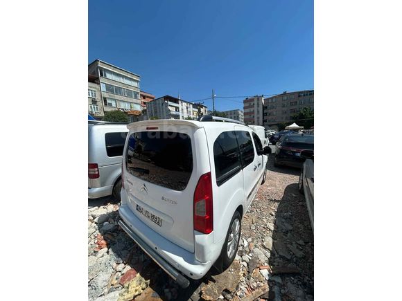 2011 berlingo combi sx 