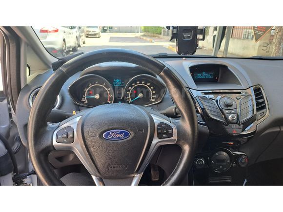 Sahibinden Ford Fiesta 1.6 Titanium 2013 Model
