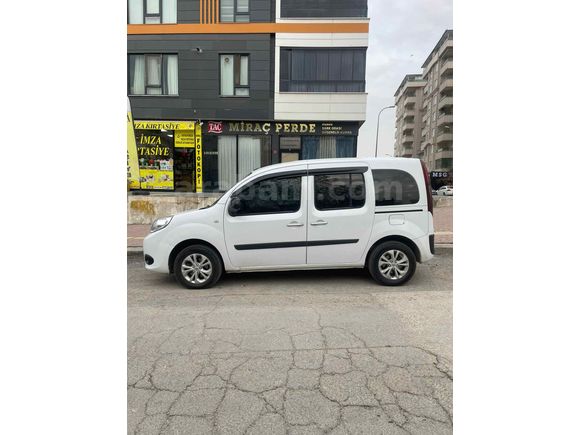 Sahibinden Renault Kangoo Multix 1.5 dCi Touch 2016 Model 