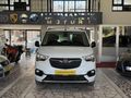 2023 MODEL HATASIZ BOYASIZ OTOMATİK OPEL COMBO 1.5 D ULTİMATE