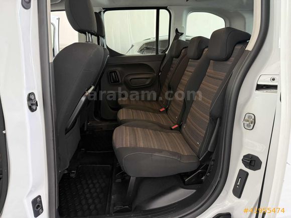 2023 MODEL HATASIZ BOYASIZ OTOMATİK OPEL COMBO 1.5 D ULTİMATE
