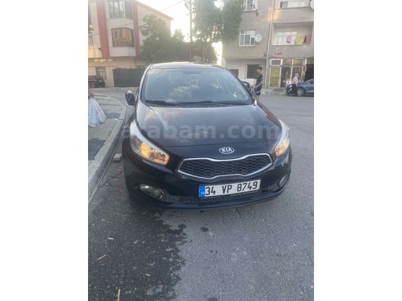Sahibinden Kia Ceed 1.6  dizel otomatik 