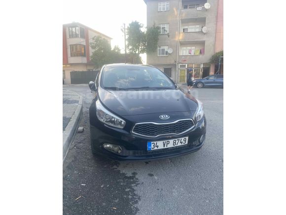 Sahibinden Kia Ceed 1.6  dizel otomatik 