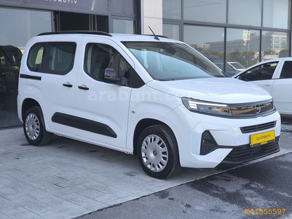 2025 HATASIZ GARANTİLİ 17 BİN KM OPEL COMBO %20 TAM FATURA