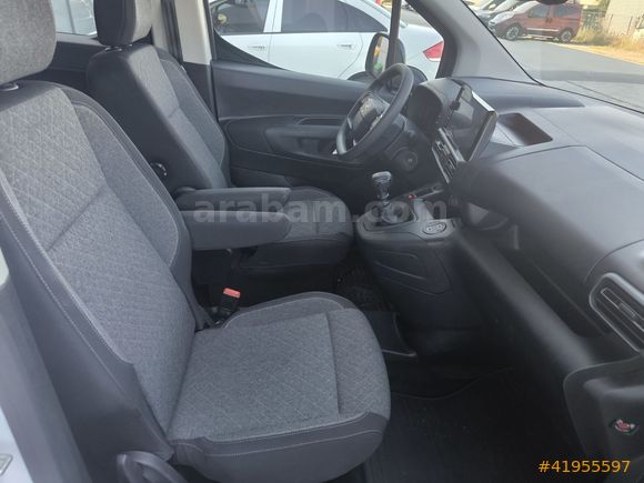 2025 HATASIZ GARANTİLİ 17 BİN KM OPEL COMBO %20 TAM FATURA