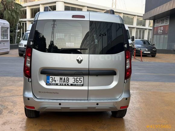 DİCLE OTO'dan 2024 TOUCH GERİ GÖRÜŞ FUL 0.79 KREDİ&TAKAS İMKANI