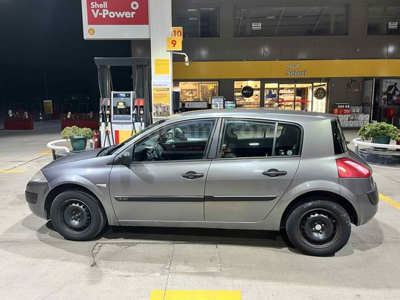 Sahininden 2006  1.4 16V  Tek Değişen  Bakımlı Megane 