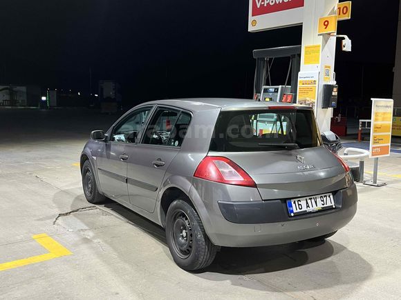 Sahininden 2006  1.4 16V  Tek Değişen  Bakımlı Megane 