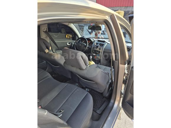 Sahibinden Renault Megane 1.6 Dynamique 2005 Model