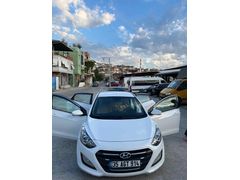 Sahibinden temiz Hyundai i30 1.6 CRDi Blue Drive 2015 Model 