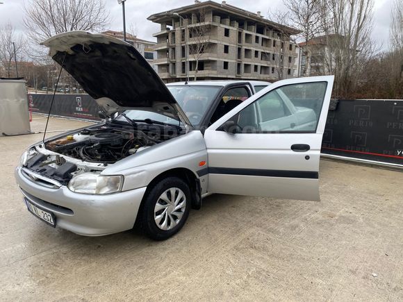 Sahibinden Ford Escort 1.3 CL 1997 Model