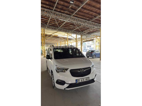Sahibinden Hatasız Opel Combo 
1.5 CDTI Elegance 2022 Model 