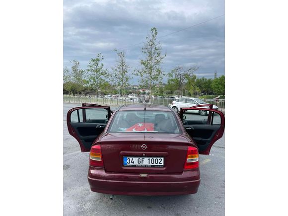 Sahibinden Opel Astra 1.6 CD 2000 Model  265.000 km Kırmızı