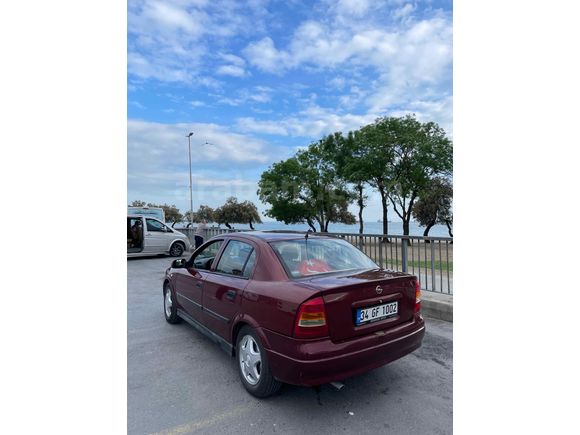 Sahibinden Opel Astra 1.6 CD 2000 Model  265.000 km Kırmızı