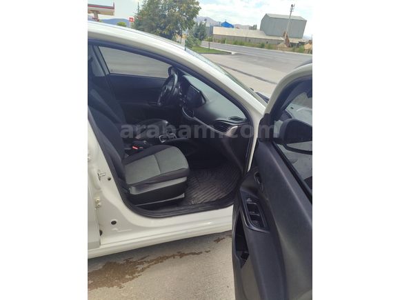 Sahibinden Fiat Egea 1.4 Fire Easy Plus 2018 Model Isparta 123.000 km Beyaz
