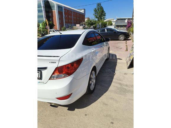 Sahibinden Hyundai Accent Blue 1.6 CRDI Prime 2014 Model