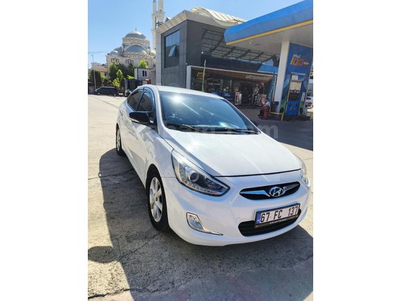 Sahibinden Hyundai Accent Blue 1.6 CRDI Prime 2014 Model