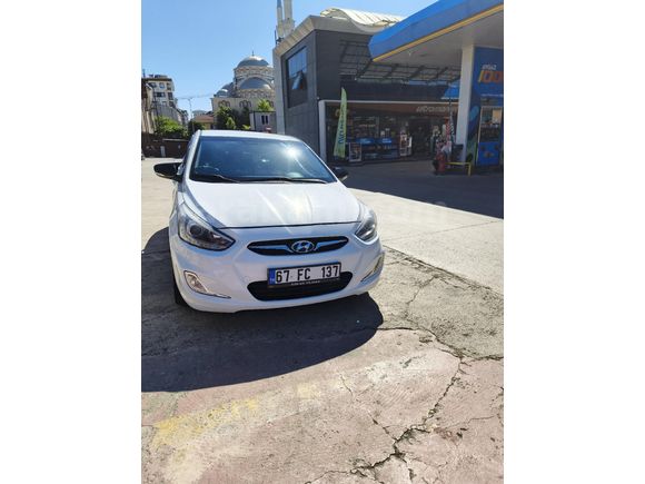Sahibinden Hyundai Accent Blue 1.6 CRDI Prime 2014 Model