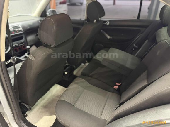 GÜRDOĞAN|2004 VW BORA 1.6 PASİFİC LPG 3P BOYA DEĞİŞENSİZ TEMİZ