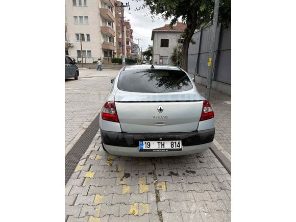 Sahibinden Renault Megane 1.6 Authentique 2004 Model 