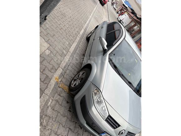 Sahibinden Renault Megane 1.6 Authentique 2004 Model 