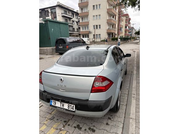 Sahibinden Renault Megane 1.6 Authentique 2004 Model 