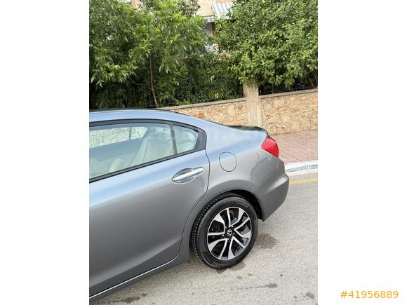 DEGİŞENSİZ COSMİC FB7 OTOMATİK