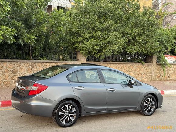 DEGİŞENSİZ COSMİC FB7 OTOMATİK