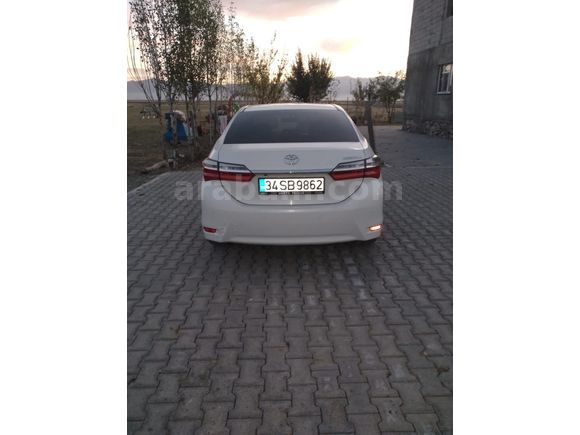 Sahibinden Toyota Corolla 1.4 D-4D Advance 2017 Model