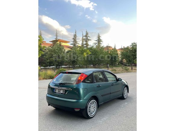 Sahibinden Ford Focus 1.6 Ghia 2000 Model 