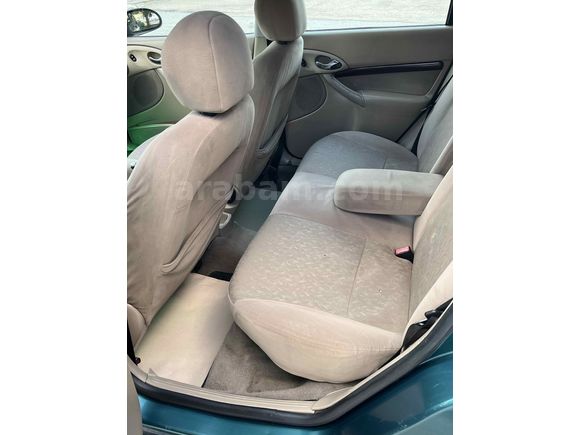 Sahibinden Ford Focus 1.6 Ghia 2000 Model 