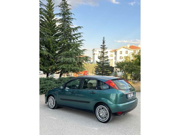 Sahibinden Ford Focus 1.6 Ghia 2000 Model 