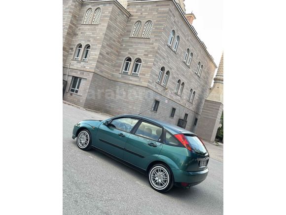 Sahibinden Ford Focus 1.6 Ghia 2000 Model 