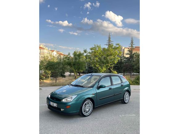 Sahibinden Ford Focus 1.6 Ghia 2000 Model 